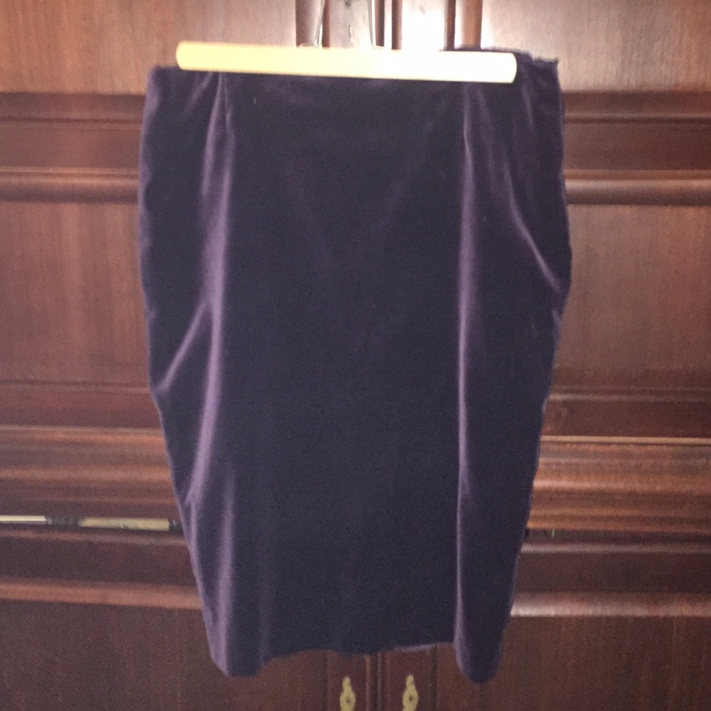💯 authentic Escada Velvet pencil skirt